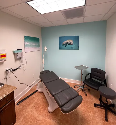 Exam room at the OnSpot Dermatology Fort Myers office