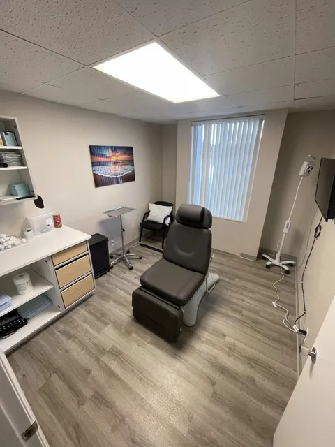 Exam room at the OnSpot Dermatology Orlando office
