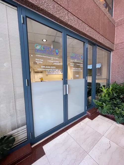 Front entrance of the OnSpot Dermatology West Palm Beach office